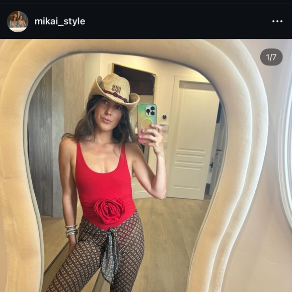 Meet your Posher, Shachar - Picture 1 of 2